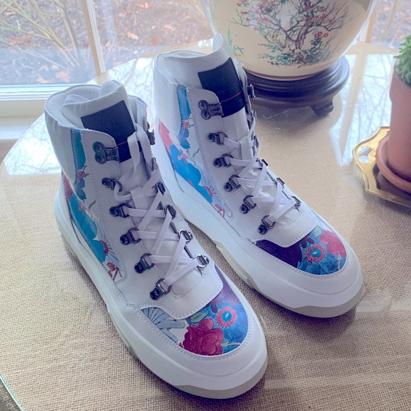 Bogner x LoveShackFancy Ottawa High-top sneakers in Wisteria Blue…size US 10…NWT - Picture 3 of 7